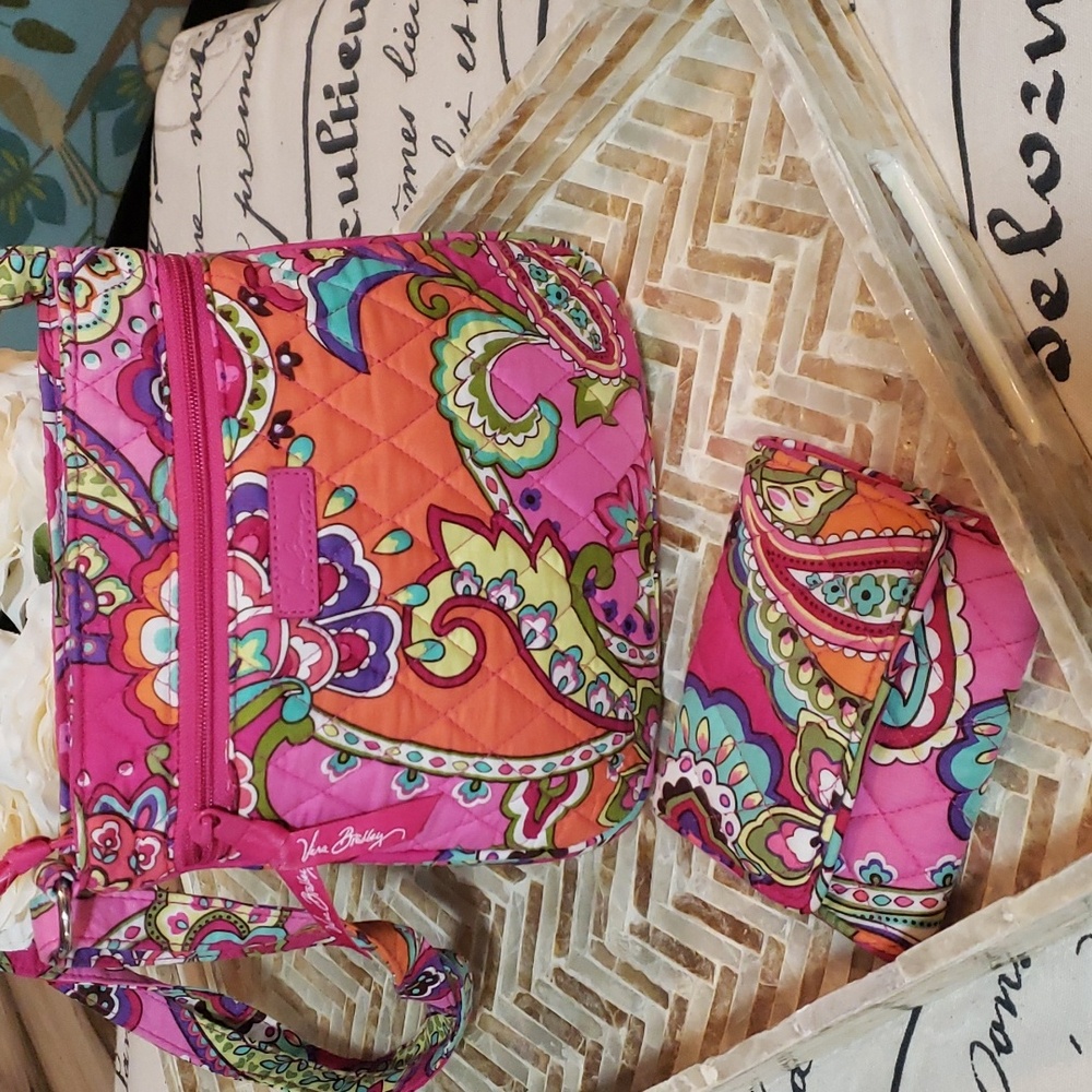 Vera Bradley Hot Pink Fushia  Crossbody Set with Wallet